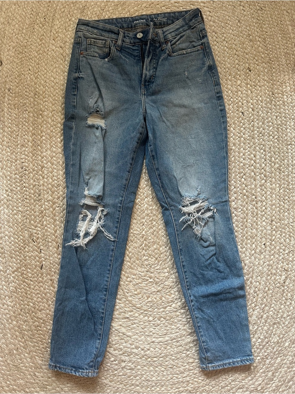 Old Navy Women's Distressed Light Blue Skinny Jeans